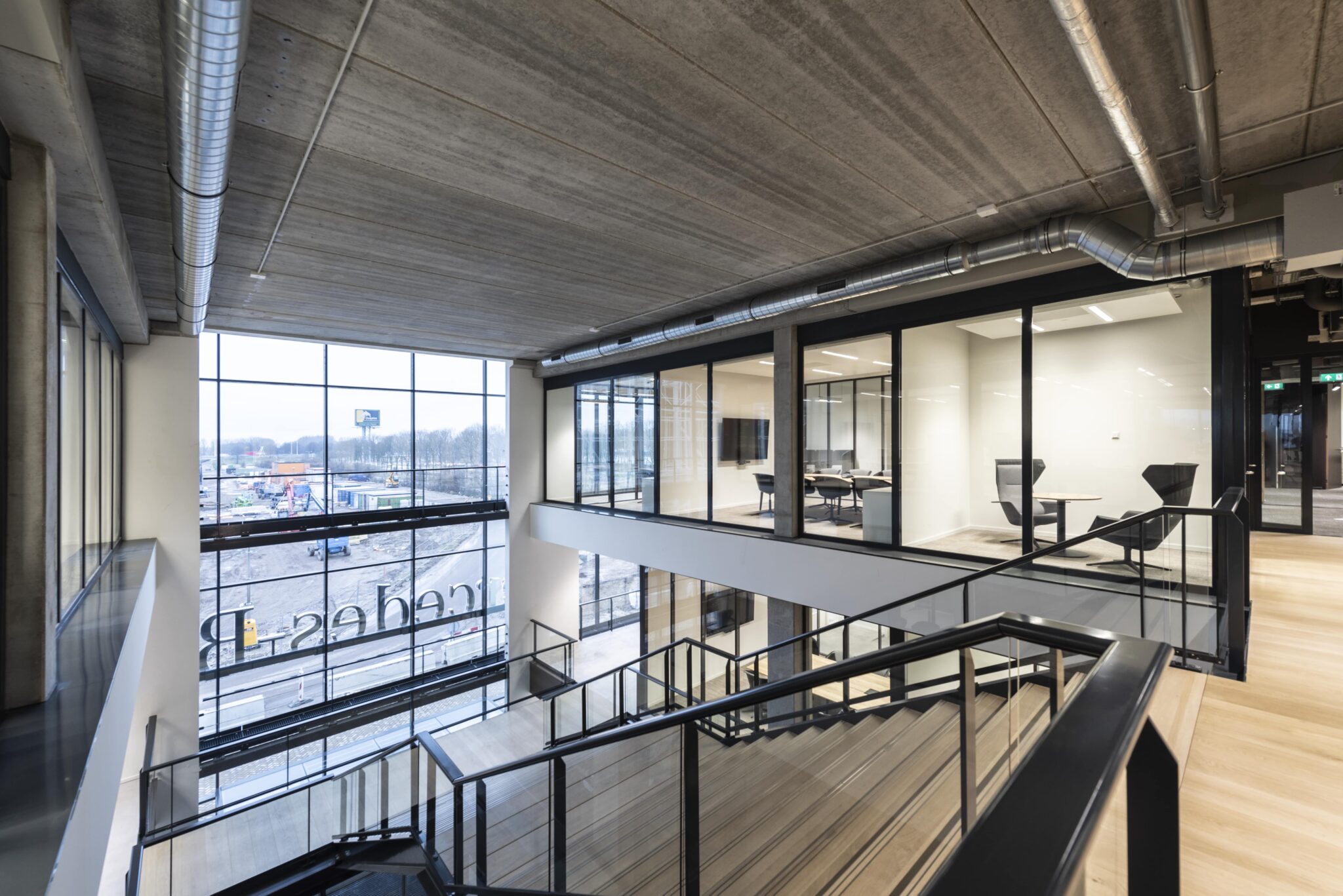 hoofdkantoor Mercedes-Benz Nederland