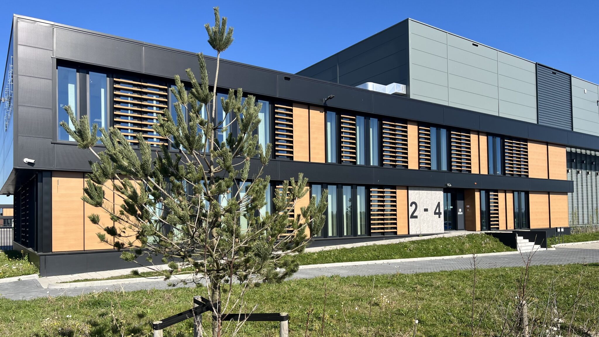 Rotterdam logistics park B & C