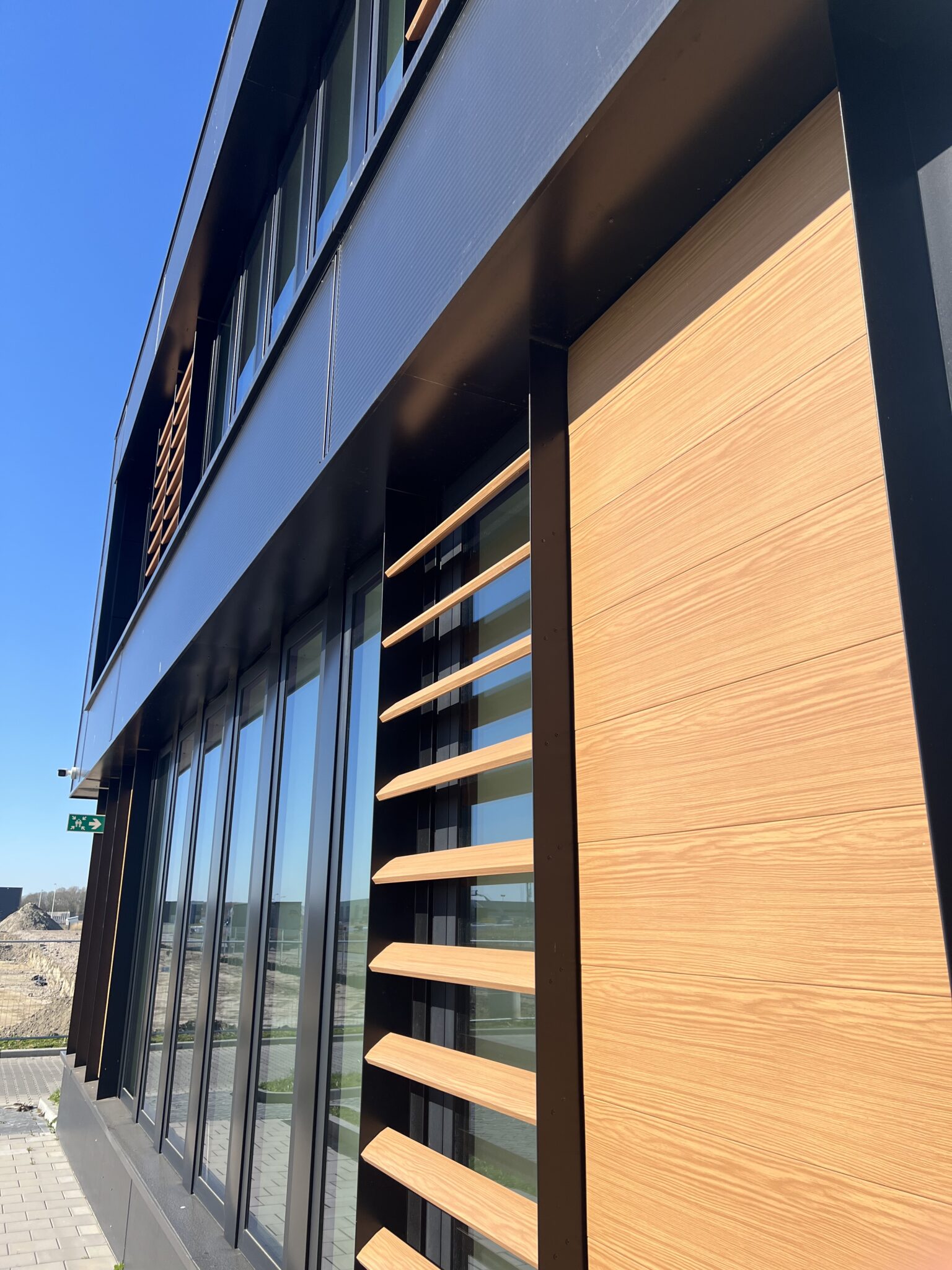 Rotterdam logistics park B & C